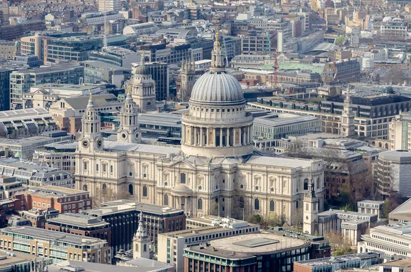 Воздушный вид на Сент-Пол, Лондон, Великобритания — стоковое фото