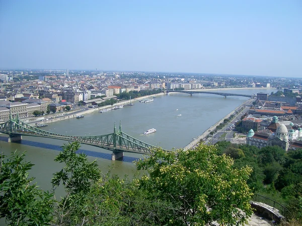 Panoramatický pohled z Budapešti a řeku Dunaj, Maďarsko — Stock fotografie