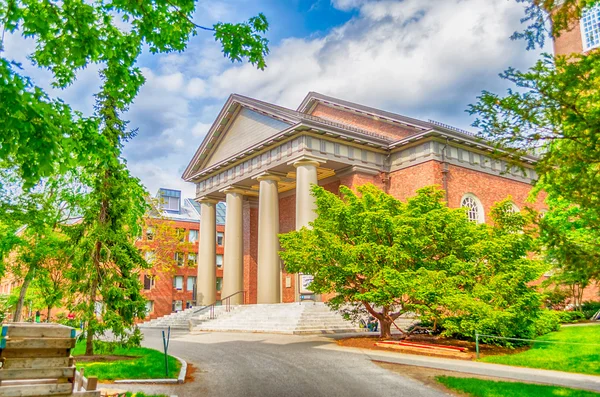 Memorial Church inside Harvard University Campus, Cambridge — Stock Photo, Image