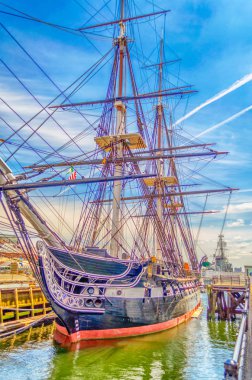 USS Anayasa, boston