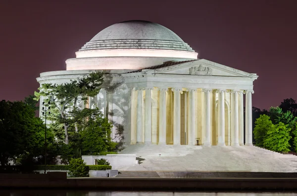 Jefferson memorial w Waszyngtonie w nocy — Zdjęcie stockowe