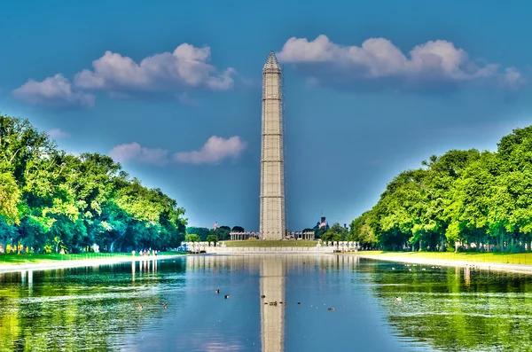 Pomnik Waszyngtona i basenem, washington dc — Zdjęcie stockowe