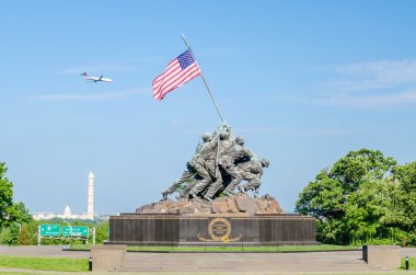 Deniz Kuvvetleri Savaş Anıtı (Iwo Jima Memorial)
