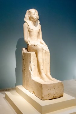Mısırlı heykeli