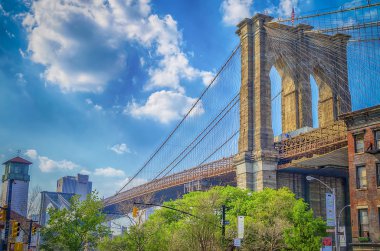 Brooklyn Köprüsü