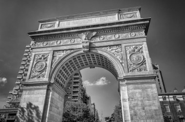 Devlet Washington square arch ve İmparatorluk içinde dağ bina