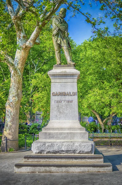 Monument voor garibaldi, washington square, new york — Stockfoto