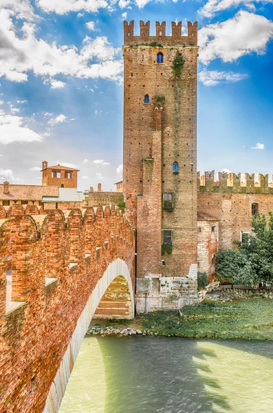 Scaliger híd (castelvecchio híd)-Verona, Olaszország — Stock Fotó