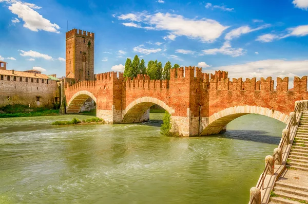 Scaliger Köprüsü (Castelvecchio'yu Köprüsü), verona, İtalya — Stok fotoğraf