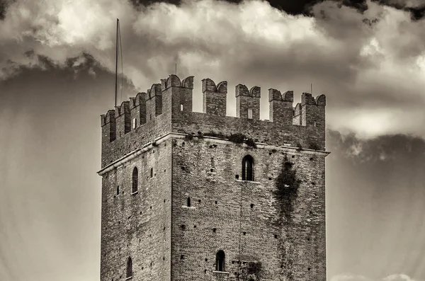 Castelo Velho Medieval Castelvecchio em Verona, Itália — Fotografia de Stock