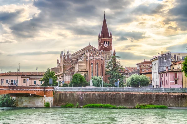 San fermo maggiore kyrkan, verona — Stockfoto