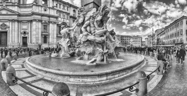 Roma Noviembre Vista Panorámica Fuente Los Cuatro Ríos Hito Icónico — Foto de Stock