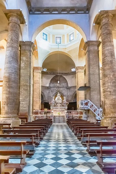 Alghero イタリア 8月6日 聖マリア大聖堂の内部は アルゲロ サルデーニャ島 イタリア 8月6 2020の歴史的な中心部に位置するローマカトリック教会を模倣し メイン — ストック写真