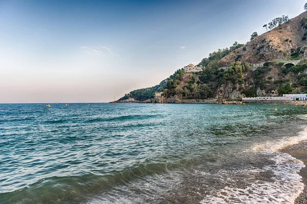 Landschap Met Een Schilderachtig Zandstrand Van Copanello Aan Ionische Kust — Stockfoto