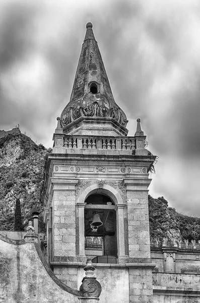 Antiguo Campanario Emblemático Monumento Situado Plaza Central Taormina Sicilia Italia —  Fotos de Stock