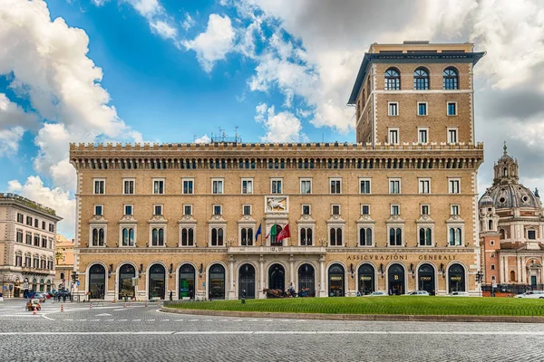 Roma Aprile 2021 Facciata Dell Iconico Edificio Delle Assicurazioni Generali — Foto Stock
