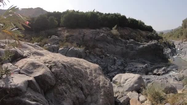 Impressionnant Système Naturel Gorges Ravins Érodé Cours Des Derniers Millénaires — Video