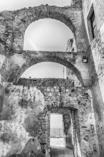 Ερείπια Ενός Παλιού Κάστρου Στο Fiumefreddo Bruzio Μικρό Χωριό Στη — Φωτογραφία Αρχείου