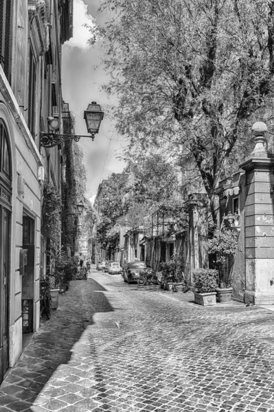 ローマ エイプリル14 2021 ローマの歴史的中心部にあるマルグッタ通りを歩く — ストック写真