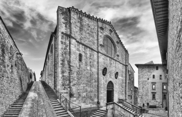 Vista Panorâmica Com Fachada Catedral Medieval Gubbio Uma Das Mais — Fotografia de Stock