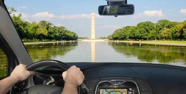 Driving Car Washington Monument Reflecting Pool Washington Usa — 图库照片