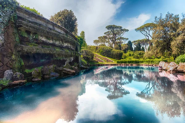 Scenic Big Fountain Eur Artificial Lake Modern District South Rome Foto Stock