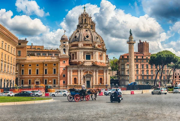 Roma Abril 2021 Vista Iglesia Santa Maria Loreto Situada Céntrica —  Fotos de Stock