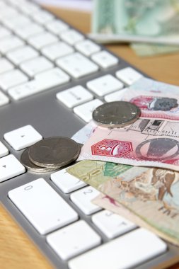 çevrimiçi işlem kavramı, dirhem üstünde belgili tanımlık tepe-in klavye