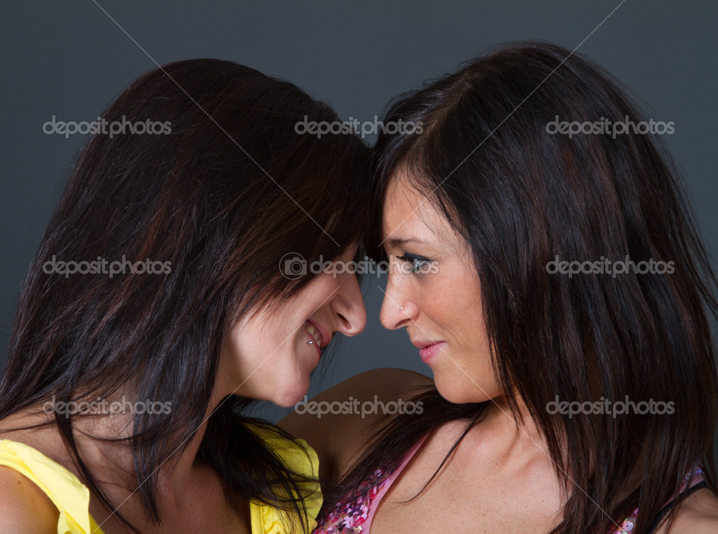 [PUNIQRANDLINE-(au-dating-names.txt) 31 Deux femme amoureux [PUNIQRANDLINE-(au-dating-names.txt) 22