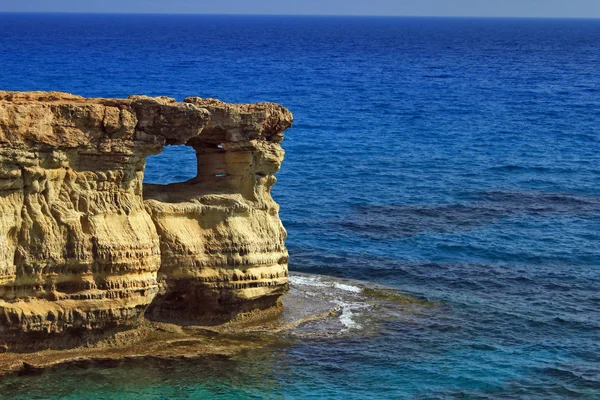 Gap in the rock — Stock Photo, Image