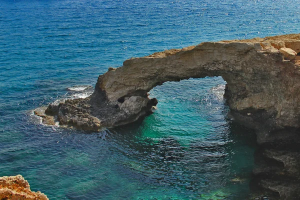 Arco sobre el mar — Foto de Stock