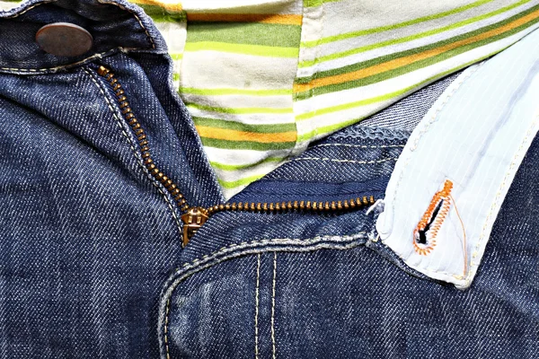 Packa upp jeans — Stockfoto