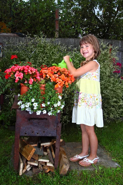 Girl in garden — Stock Photo, Image