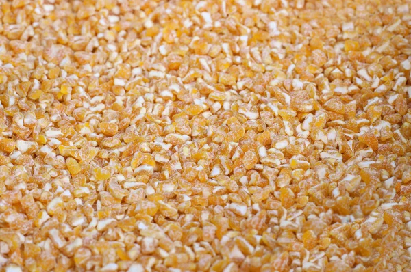 Hominio de maíz amarillo, harina de maíz cerca — Foto de Stock