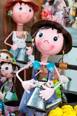 pembe metal bebek kapatın