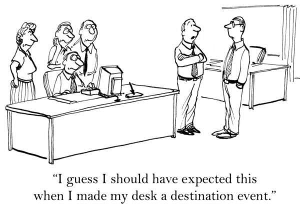 Менеджер сделал свой стол местом сбора.
