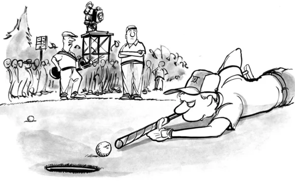 Golfer versucht, den Ball ins Loch zu bekommen — Stockfoto