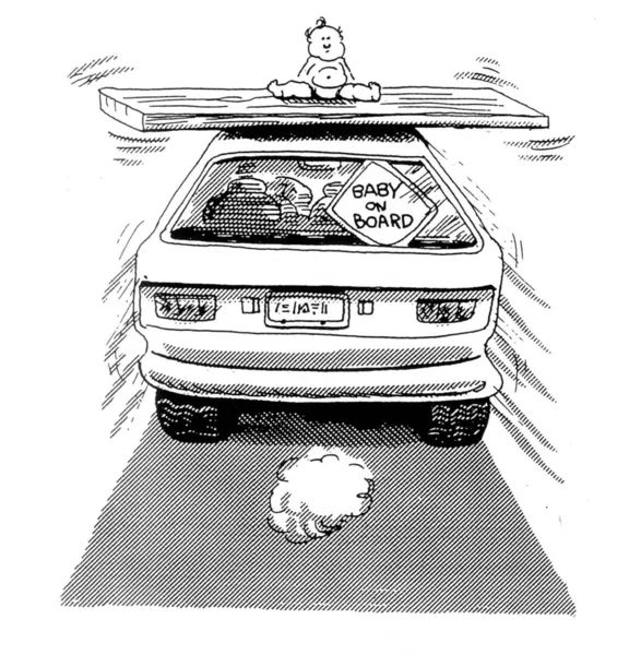 Машина с табличкой и ребенком на крыше — стоковое фото