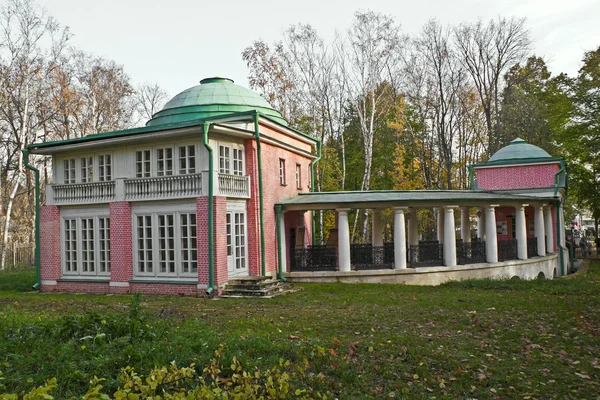 Quinta de aves em Vlakhernskoe-Kuzminki — Fotografia de Stock