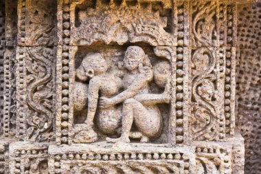 Konark bas-kabartmalar