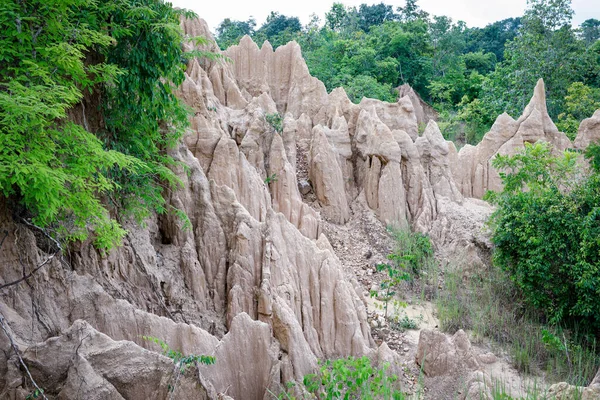 Kadim taş bilezikler ve baltalar Sao Din Na noy ya da kok sua 'nın yeri, Tayland' ın Nan eyaletinin turistik merkezi.
