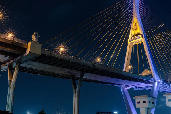 Bangkok Tailandia Diciembre 2021 Puente Colgante Bhumibol Cruza Río Chao — Foto de Stock