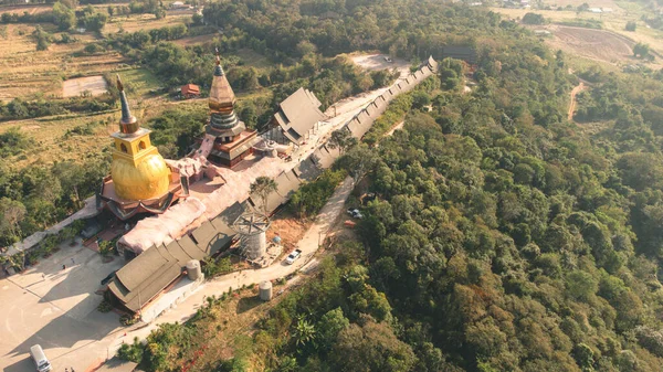 Wat Somdet Phu Ruea Ming Mueang Temple Přeletět Nad Leteckým — Stock fotografie