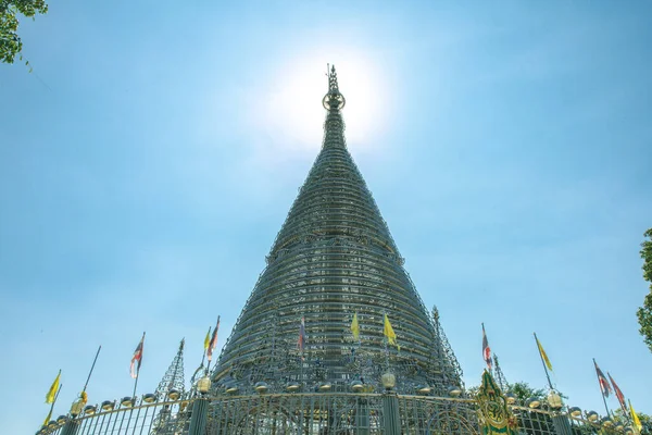 Atmosféra Uvnitř Náboženských Turistických Atrakcí Maha Chedi Tripob Trimongkol Velkou — Stock fotografie