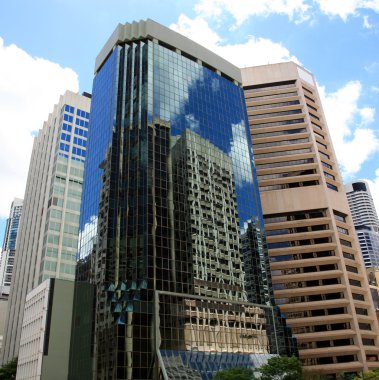 yansıyan binalar, brisbane kent