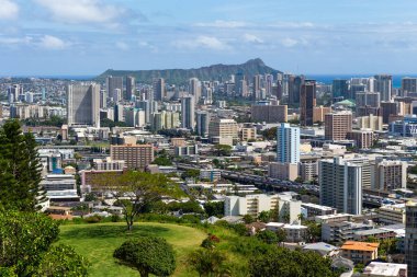 Punchbowl Manzarası, Oahu, Hawaii 'den Honolulu, Waikiki ve Diamond Head Crater manzarası