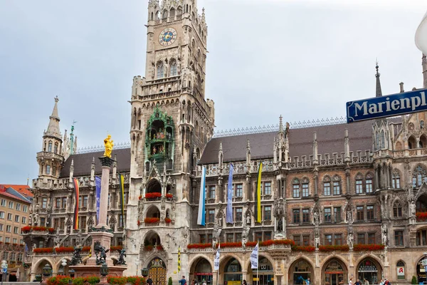 München Duitsland Juli 2011 Marienplatz Neues Rathaus Mary Square Met — Stockfoto