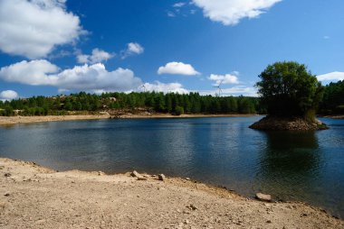 Monte lerno Gölü manzarası