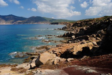 Porto Ferro 'dan Cala Del Turco' ya sahil manzarası