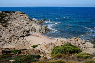 Porto Ferro 'dan Cala Del Turco' ya sahil manzarası